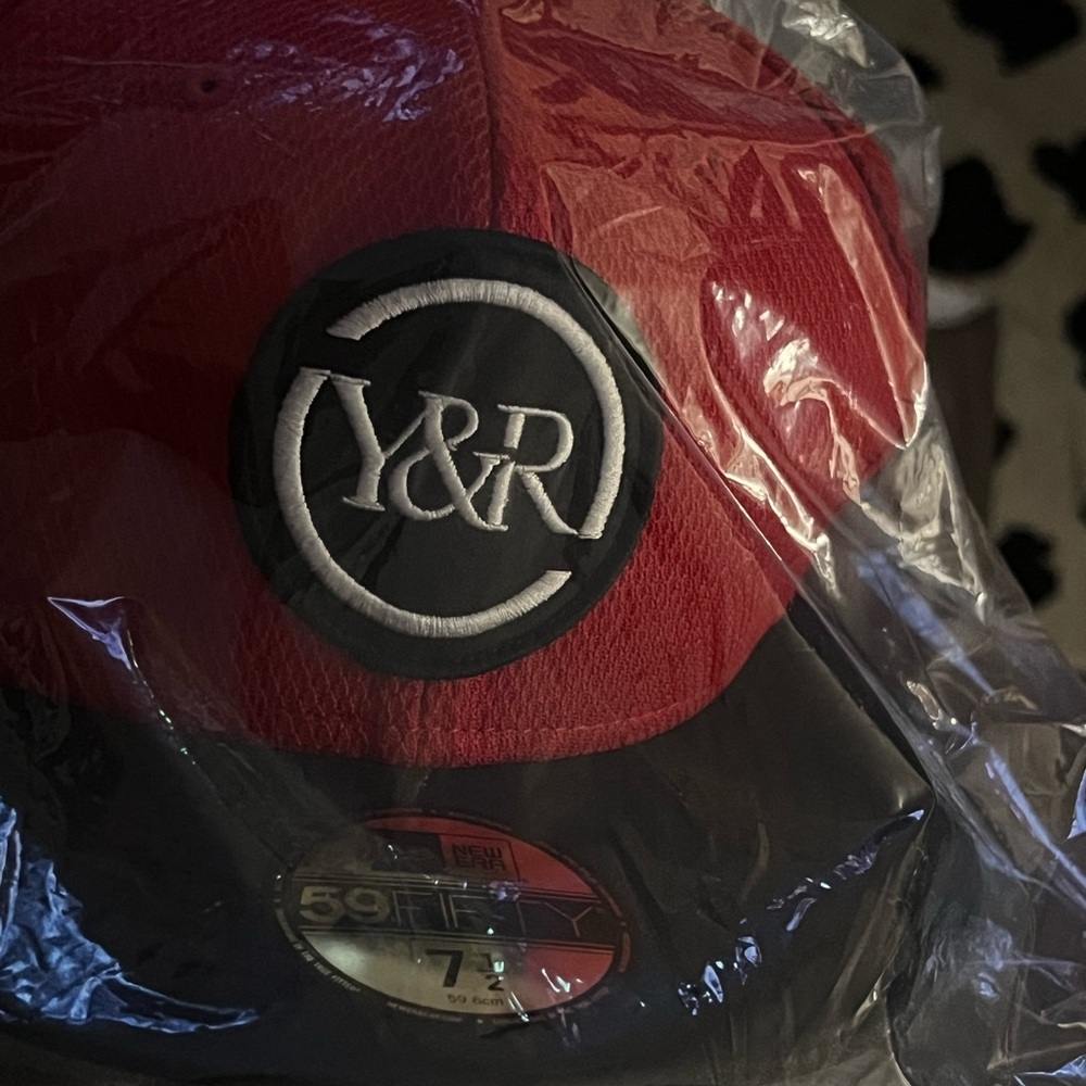 New Era 59Fifty - Young & Reckless Bold Red Fitted Hat Size 7 1/2